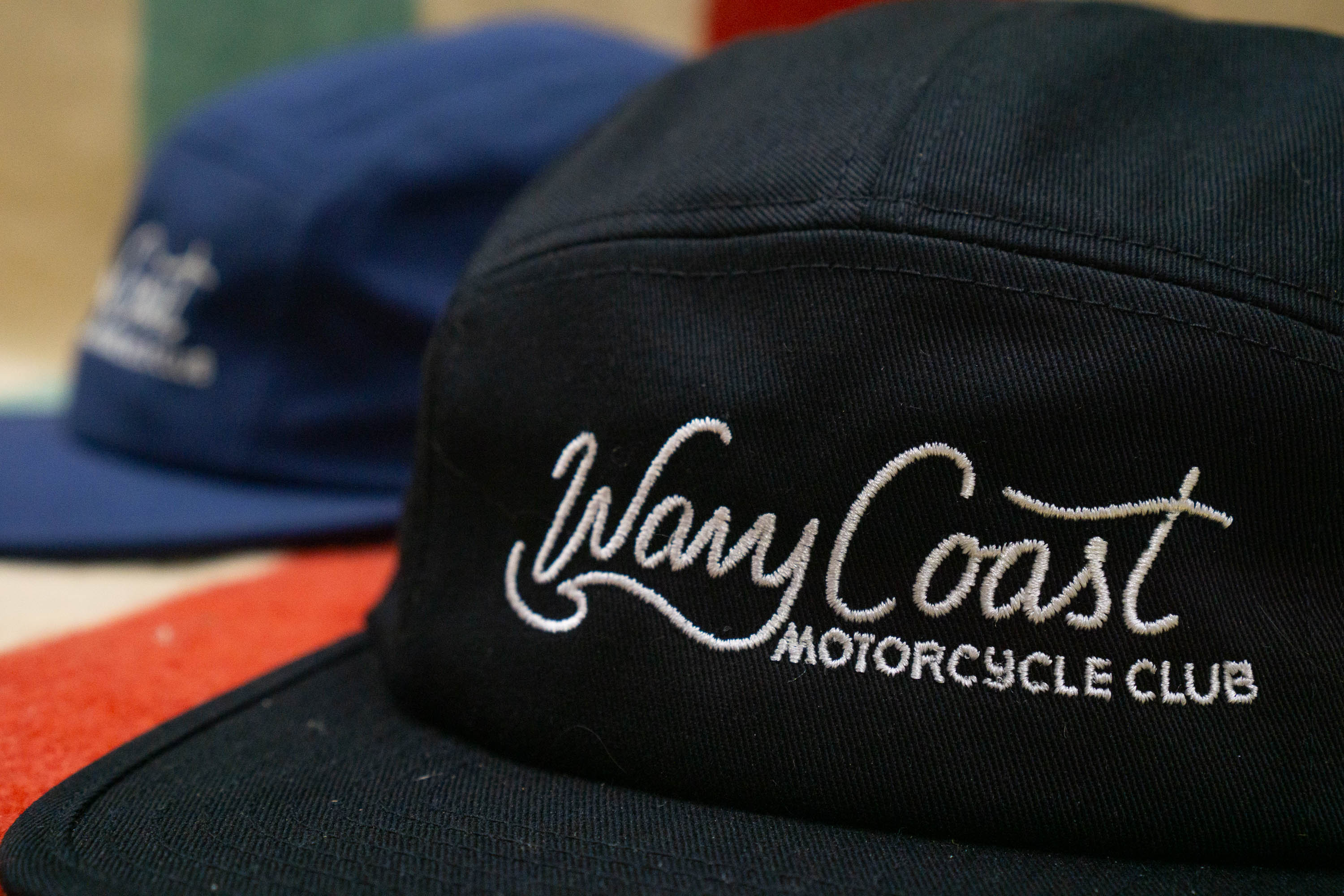 Wavy Script 5-Panel